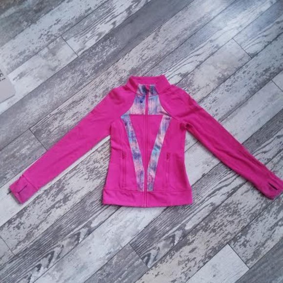 Size 10 Ivivva Jacket. - Picture 1 of 6